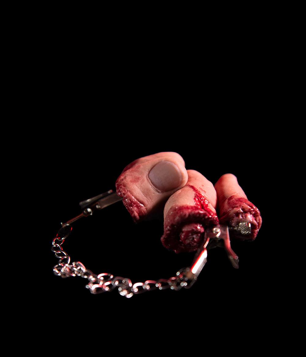 severed-fingers5