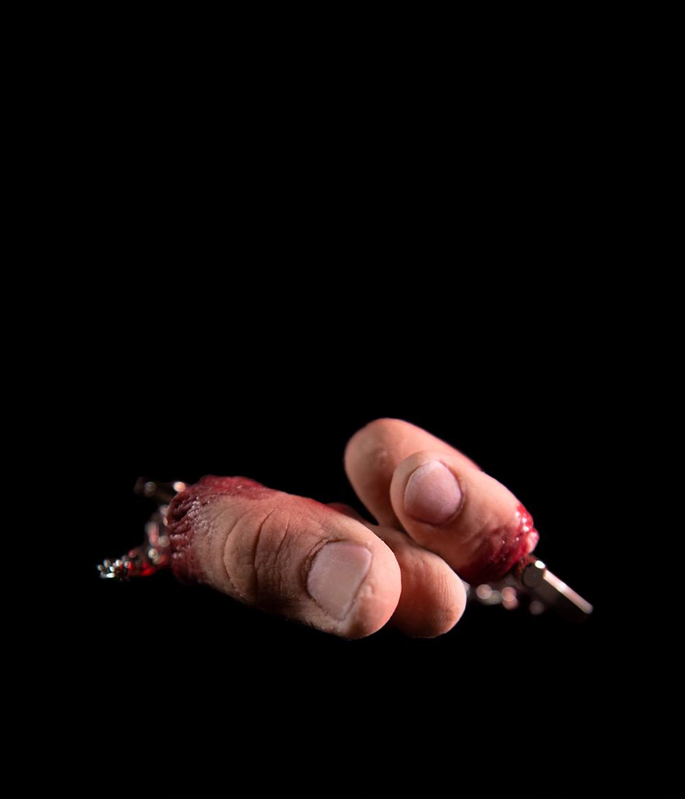 severed-fingers6